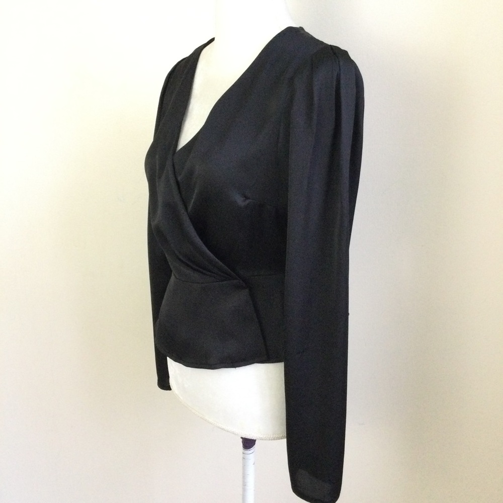 FOREVER 21 Black V-Neck Blouse Black Peplum Long Sleeves Size M NWT - Picture 2 of 6